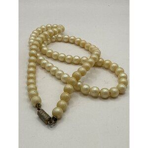 Vintage Cream Pearl Beaded Necklace With Barrel Clasp Jewelry Accessory